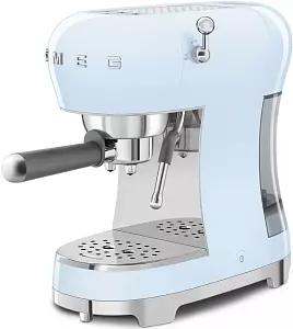 Кофемашина-эспрессо Smeg ECF02PBEU